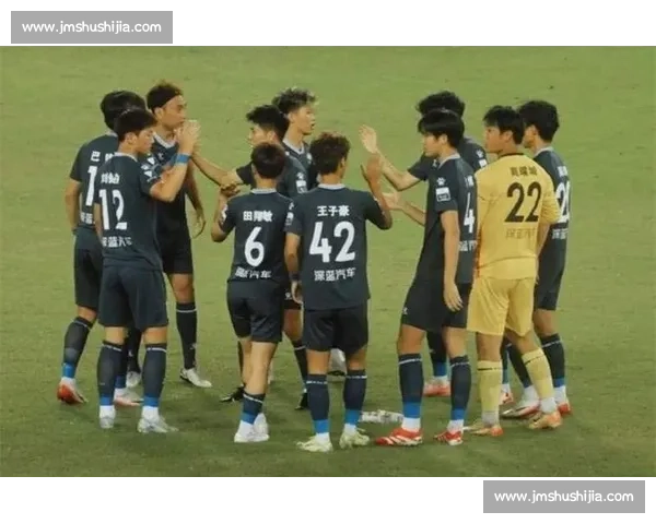 苏超第五轮变天：黑马崛起与保级泥潭；第六轮再掀波澜，积分榜格局重塑