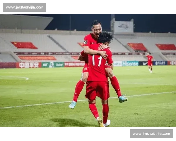 德拉富恩特钦点亚马尔为传奇：足球天赋与谦逊品格并重